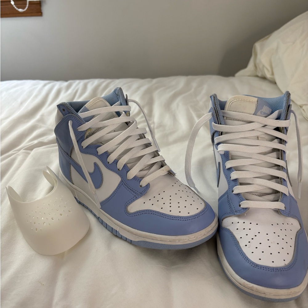 Nike Womens' High-Top Sneakers in Aluminum - Picture 2 of 8